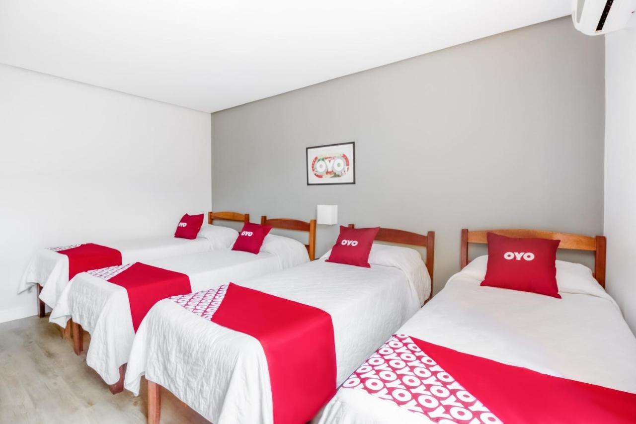 Oyo Hotel Lancaster, Порту-Алегрі Екстер'єр фото