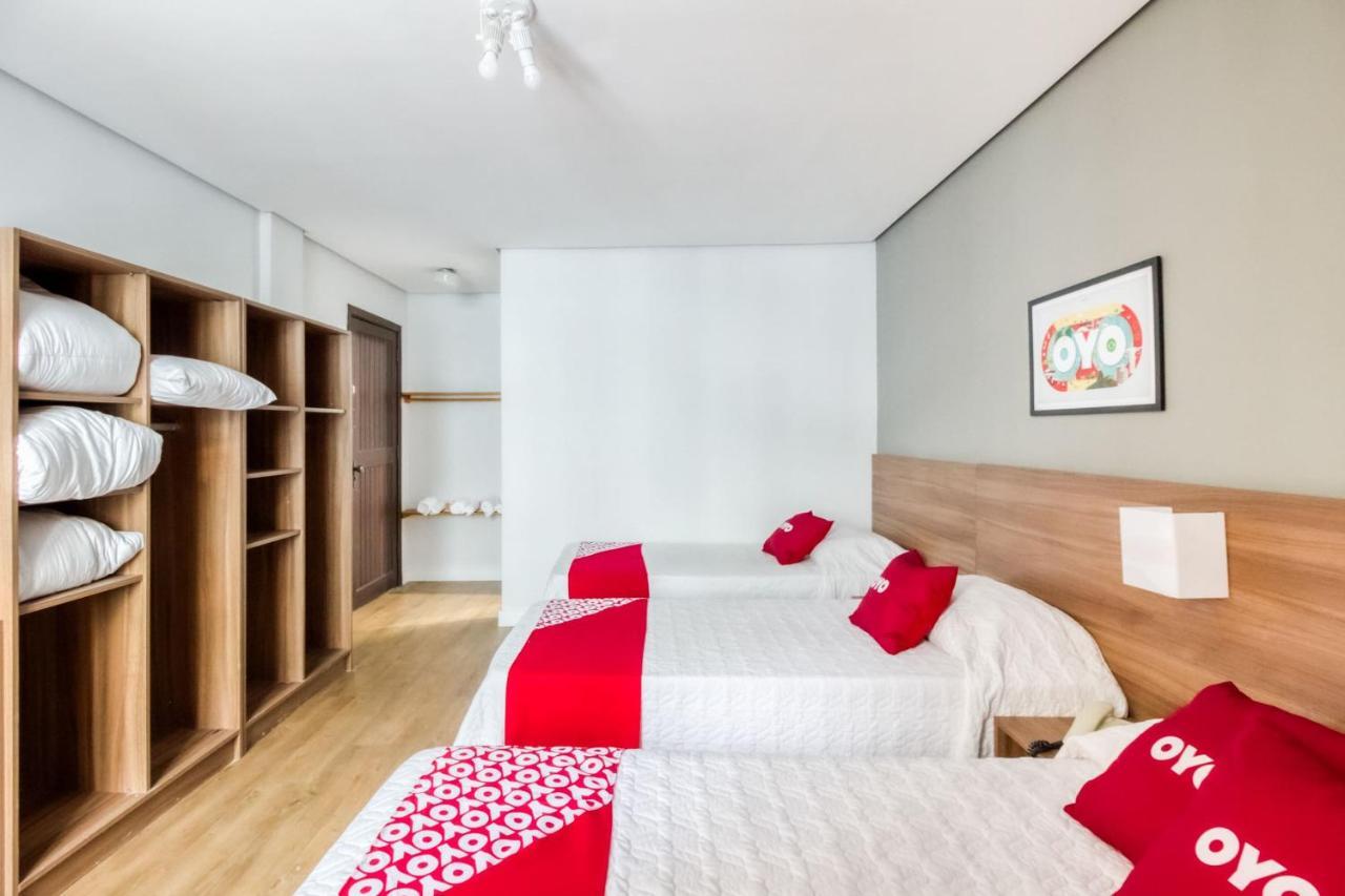 Oyo Hotel Lancaster, Порту-Алегрі Екстер'єр фото