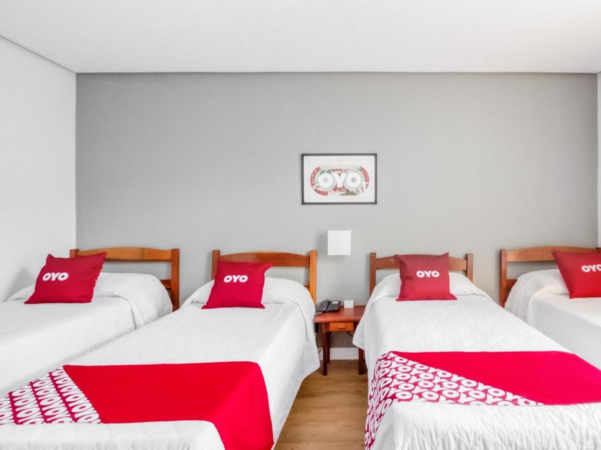 Oyo Hotel Lancaster, Порту-Алегрі Екстер'єр фото